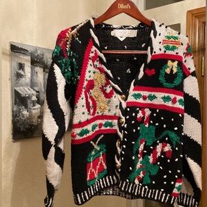 Vintage The Eagle’s Eye Christmas Sweater